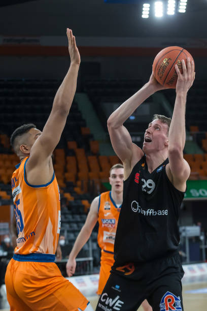 例如在20 例如在20