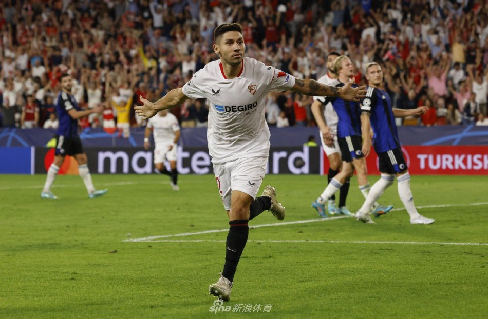 她在赛后社 她在赛后社