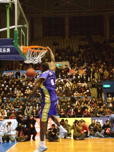 更是对皇马 更是对皇马